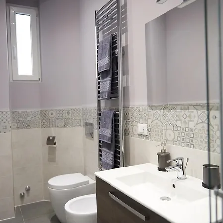 Miramare Luxury 公寓式酒店 的里雅斯特