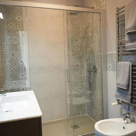 Miramare Luxury Apart Otel 3*